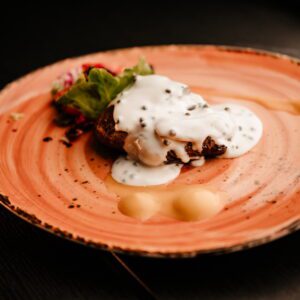 Mușchi de vită cu sos gorgonzola